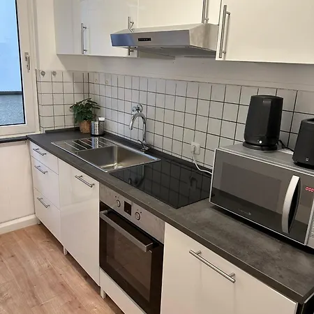 דירה With 2 Individual Beds And Sleeping Sofa And Kitchen