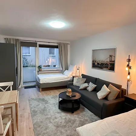 With 2 Individual Beds And Sleeping Sofa And Kitchen *