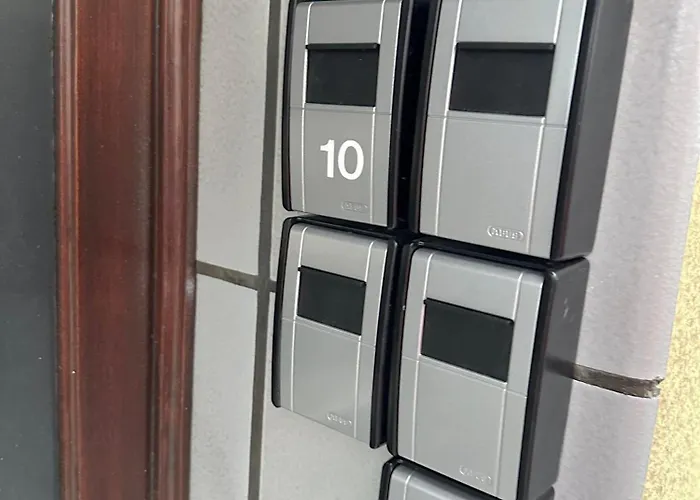 Apartament With 2 Individual Beds And Sleeping Sofa And Kitchen *